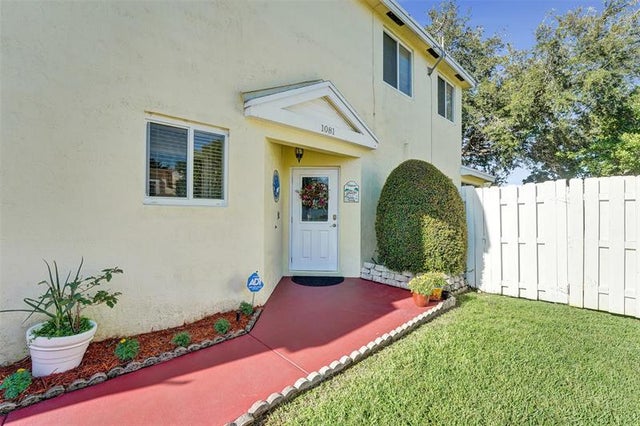 4 of 51 - 1081 Sw 110th Ln, Davie, FL