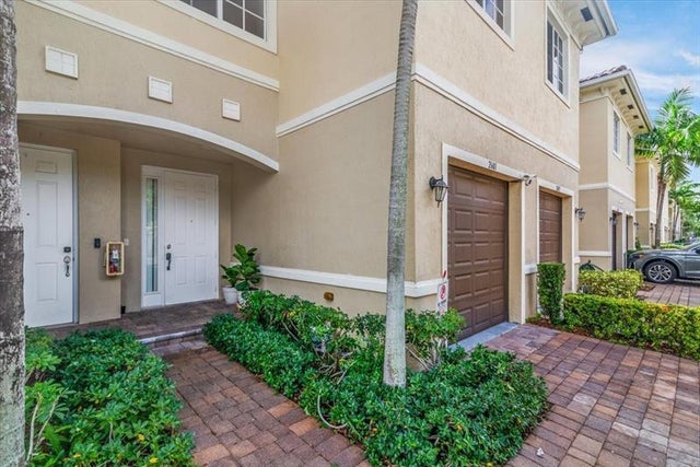 2 of 35 - 2615 Sw 81st Ter 2601, Miramar, FL