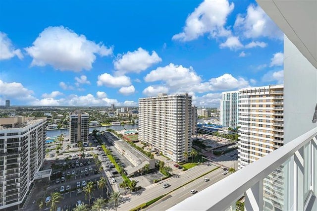 1 of 22 - 2030 S Ocean Dr 2027, Hallandale, FL