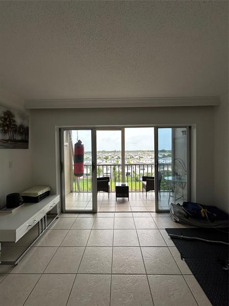 4 of 59 - 1101 Crystal Lake Dr 608, Deerfield Beach, FL