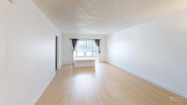 4 of 15 - 1630 Embassy Dr 105, West Palm Beach, FL