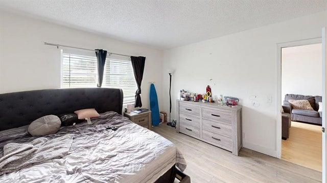 5 of 15 - 1630 Embassy Dr 105, West Palm Beach, FL
