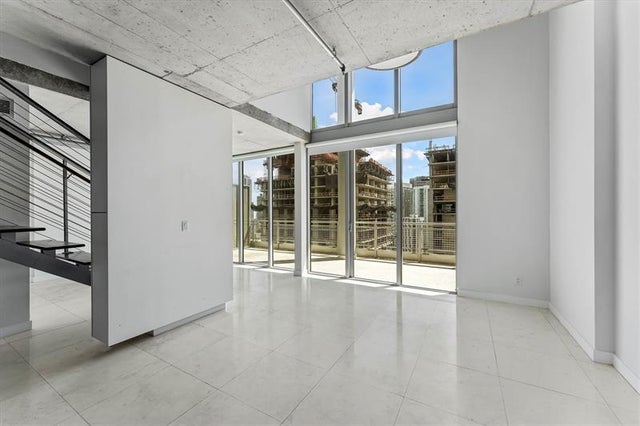 4 of 30 - 690 Sw 1st Ct 3114, Miami, FL