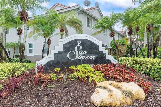 1 of 35 - 3932 San Simeon Ln 3932, Weston, FL