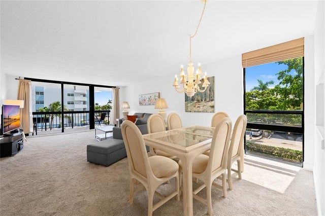 4 of 23 - 4800 Bayview Dr 306, Fort Lauderdale, FL