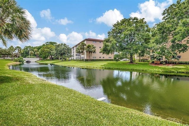 3 of 45 - 4302 Martinique H1, Coconut Creek, FL