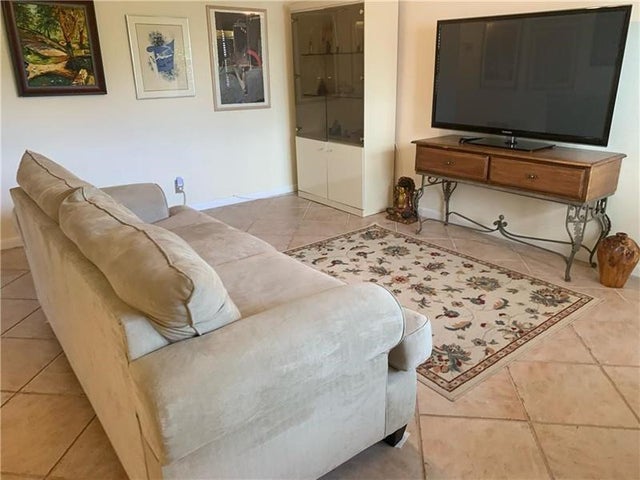 2 of 11 - 820 Flanders R 280, Delray Beach, FL