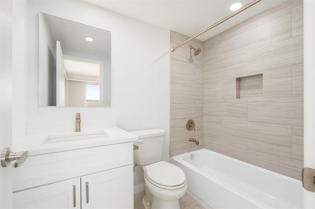 4 of 46 - 3233 Ne 34th St 508, Fort Lauderdale, FL