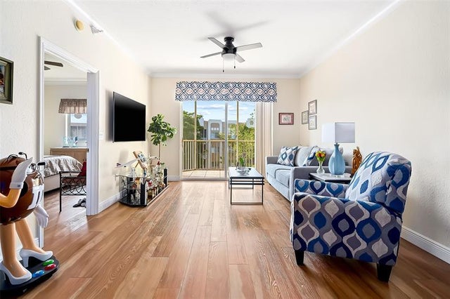 2 of 37 - 7635 Southampton Ter 402, Tamarac, FL