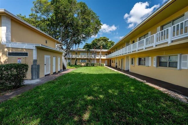 1 of 16 - 610 Se 2nd Ave L4, Deerfield Beach, FL