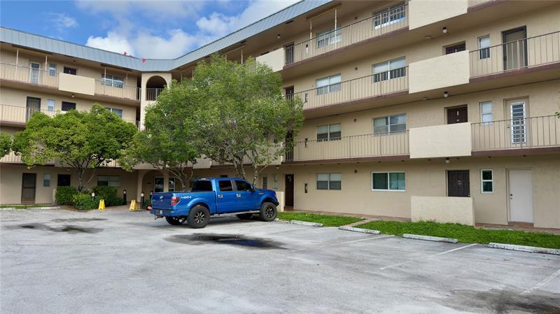 6201 N Falls Circle Dr 103, Lauderhill