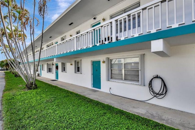 2 of 28 - 640 Ne 6th Ct G, Boynton Beach, FL