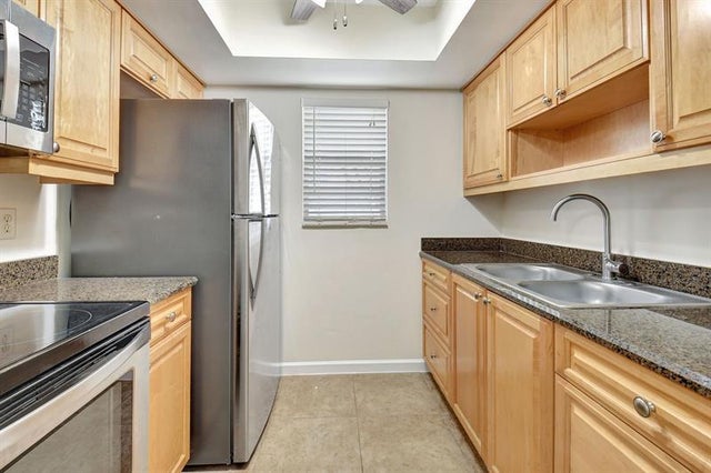 3 of 28 - 640 Ne 6th Ct G, Boynton Beach, FL