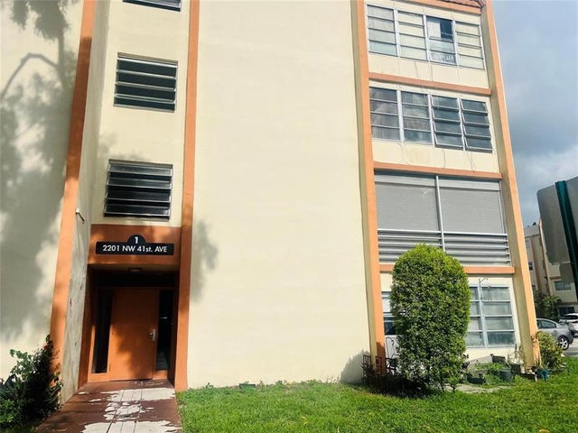 2 of 21 - 2201 Nw 41st Ave 203, Lauderhill, FL