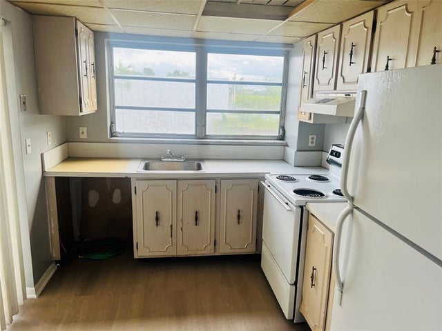 4 of 21 - 2201 Nw 41st Ave 203, Lauderhill, FL