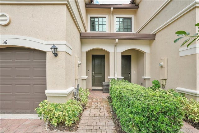 3 of 31 - 4212 N Dixie Hwy 36, Oakland Park, FL