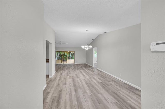 5 of 44 - 8 Camden Ln, Boynton Beach, FL
