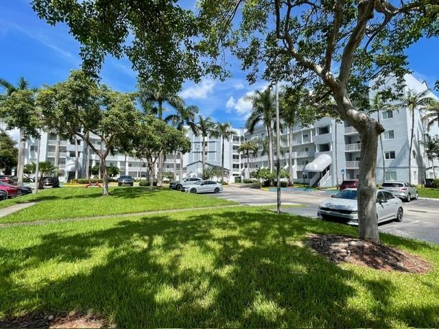 1 of 20 - 10700 Nw 66 St 302, Doral, FL