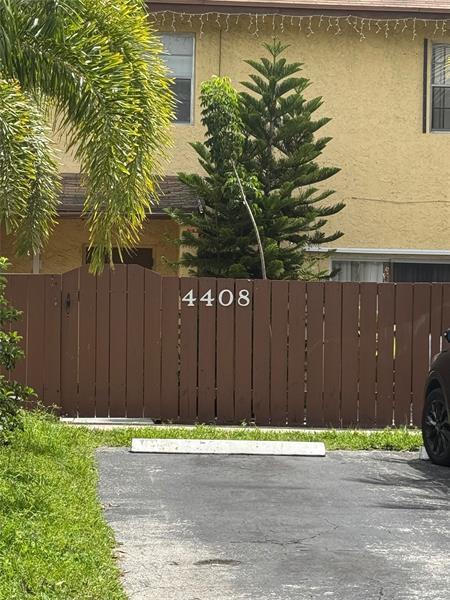 1 of 1 - 4408 Nw 4th Ave 2760, Deerfield Beach, FL