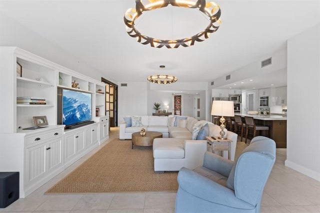 4 of 53 - 1532 Se 12th St 302, Fort Lauderdale, FL