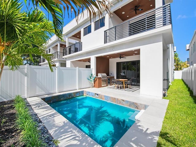 1 of 57 - 920b Ne 17th Ave, Fort Lauderdale, FL