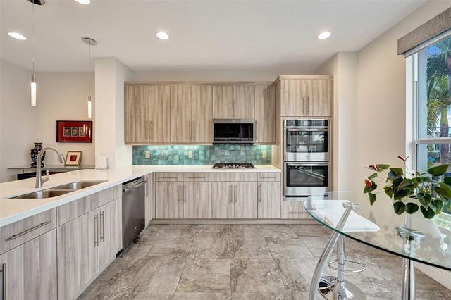 3 of 42 - 2900 Ne 12th Ter 19, Oakland Park, FL