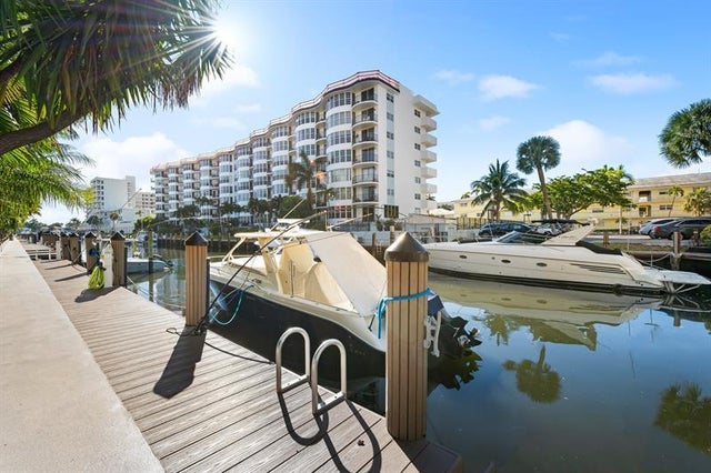 5 of 33 - 3014 Ne 49th Street 5, Fort Lauderdale, FL