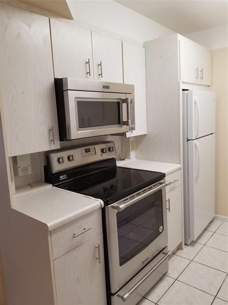 4 of 29 - 4090 Cornwall 4090, Boca Raton, FL