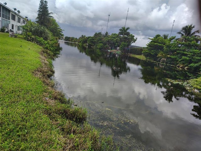 4 of 6 - 121 Ne 204 18, Miami Gardens, FL