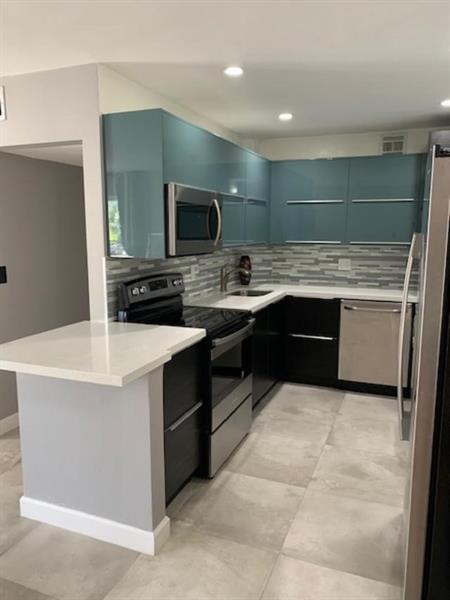 124 Ne 19th Ct B-204, Wilton Manors