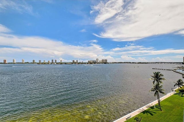 5 of 50 - 301 Lake Shore Dr 801, West Palm Beach, FL
