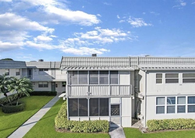2 of 12 - 223 Flanders E E, Delray Beach, FL
