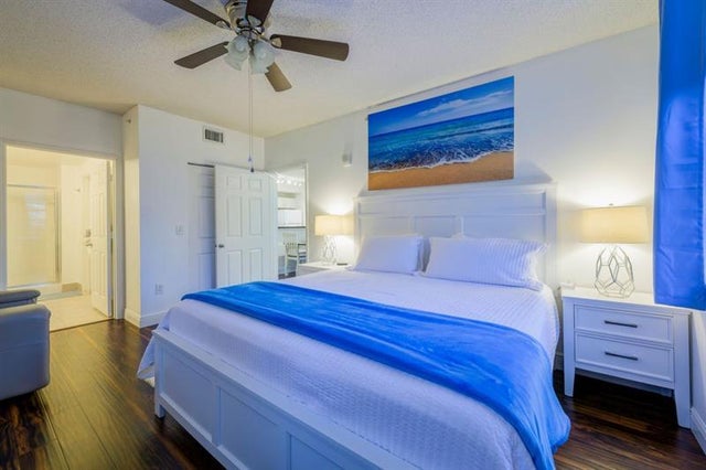 5 of 16 - 720 S Sapodilla Ave 402, West Palm Beach, FL