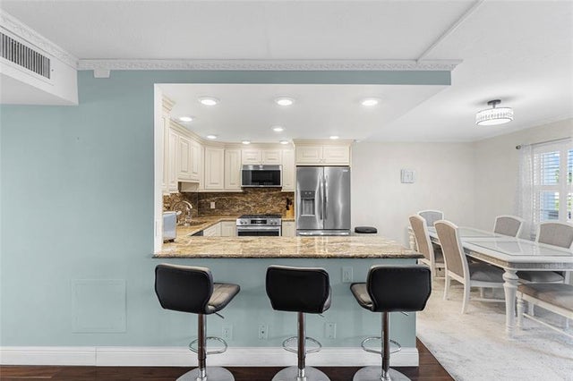 5 of 56 - 2065 Lyndhurst N 2065, Deerfield Beach, FL
