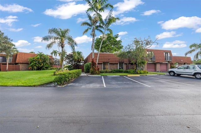 3 of 41 - 11927 Sw 13th Ct -, Davie, FL