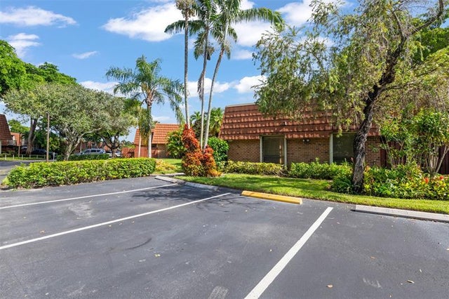 5 of 41 - 11927 Sw 13th Ct -, Davie, FL