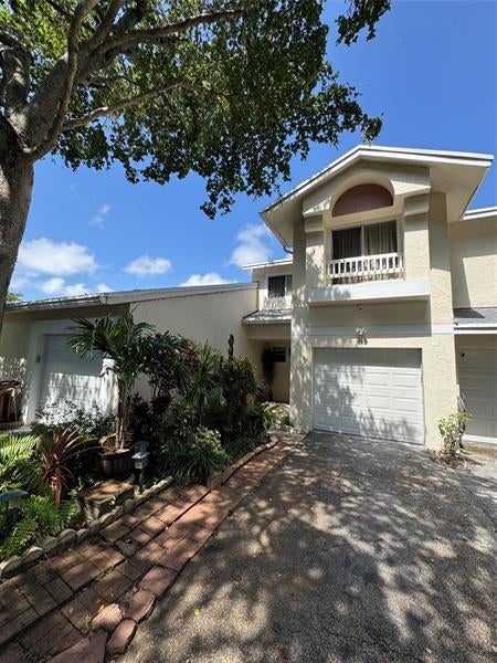 2 of 48 - 1997 Discovery Cir E N/a, Deerfield Beach, FL