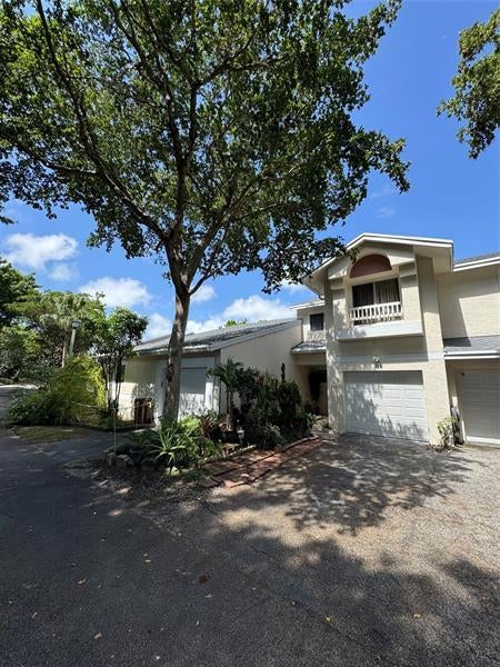 3 of 48 - 1997 Discovery Cir E N/a, Deerfield Beach, FL