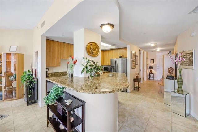 4 of 40 - 2631 Ne 14th Ave 200, Wilton Manors, FL