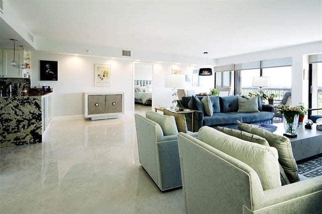 4 of 69 - 2450 Presidential Way 1006, West Palm Beach, FL