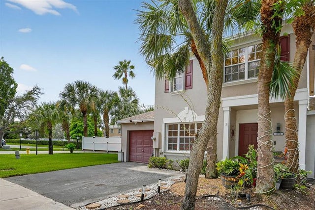 2 of 43 - 6001 Plum Isle Way 443-7, Fort Lauderdale, FL