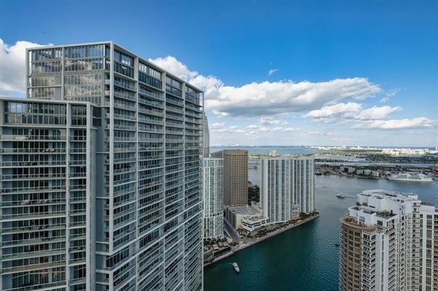 2 of 26 - 465 Brickell Ave 2706, Miami, FL