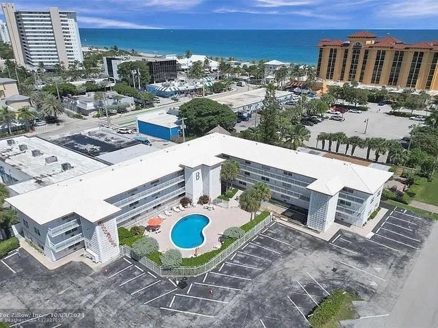 1 of 14 - 120 Ne 20th Ave 3, Deerfield Beach, FL
