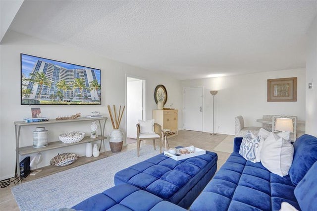 3 of 33 - 2841 N Ocean Blvd 303, Fort Lauderdale, FL