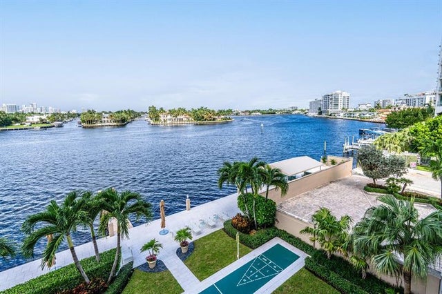 1 of 32 - 215 N Birch Rd 4c, Fort Lauderdale, FL