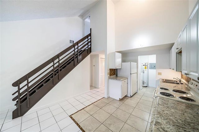 1 of 28 - 3625 Sw 70th Ave 23-x, Hollywood, FL