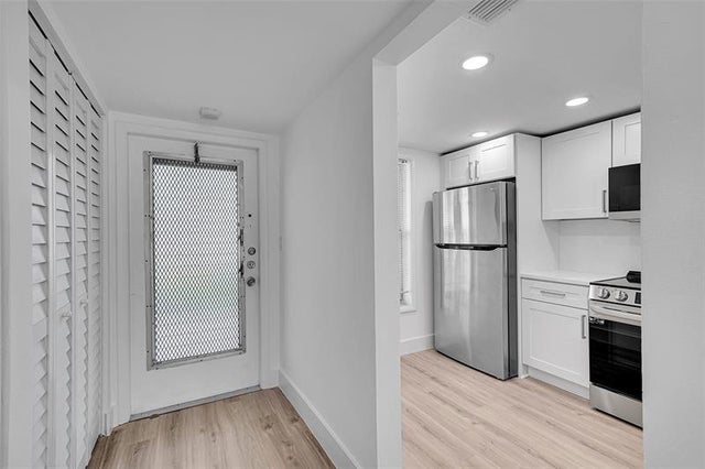 3 of 40 - 5980 Nw 64th Ave 111, Tamarac, FL
