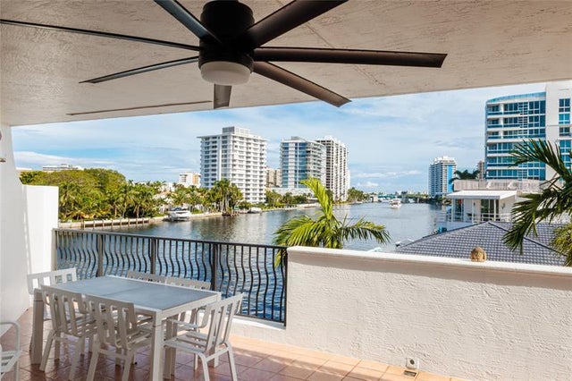 2 of 59 - 615 Bayshore Dr 301, Fort Lauderdale, FL
