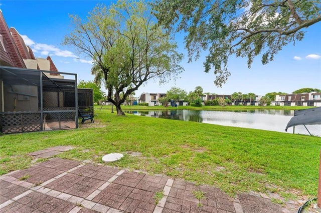 3 of 26 - 8925 Palm Tree Ln 8925, Hollywood, FL