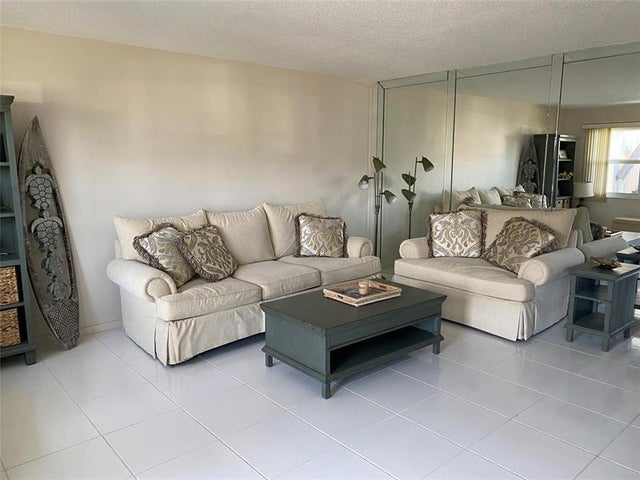 3 of 69 - 1060 Oakridge F 1060, Deerfield Beach, FL